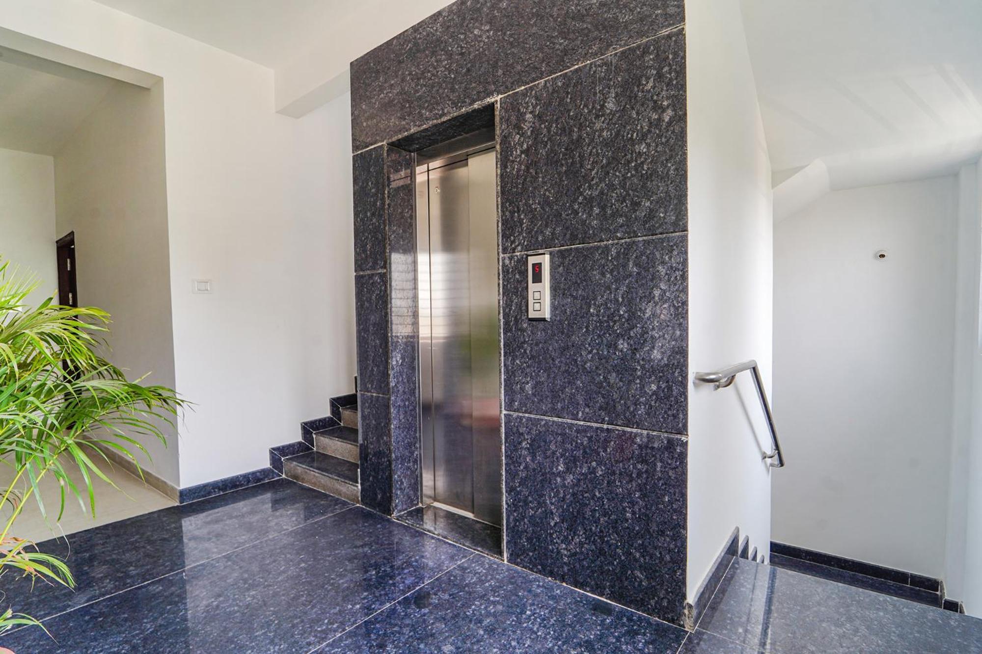 Fabhotel Metro Suites - Nr Esi Hospital Bangalore Ngoại thất bức ảnh